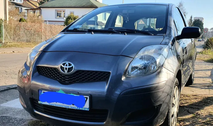 świnoujście Toyota Yaris cena 12900 przebieg: 133000, rok produkcji 2009 z Świnoujście